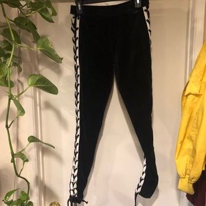 NEW *never worn* fenty x puma velvet tie leggings